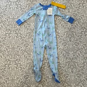 Knox's night nights Lucky Ducks/ Barbados Blue